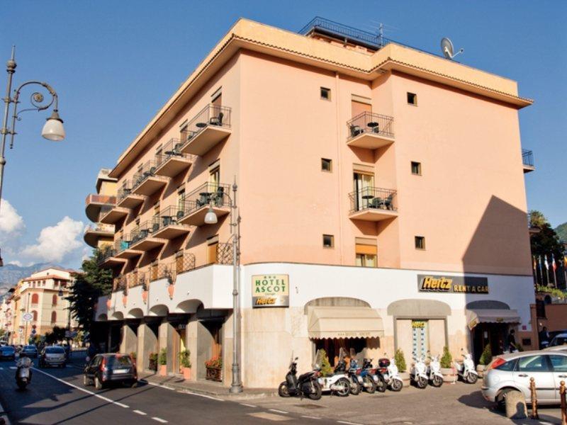 Hotel Ascot